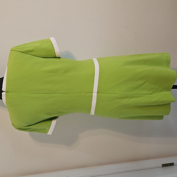 Retro Lime Green Dress with White Accents - Picture 3 of 7
